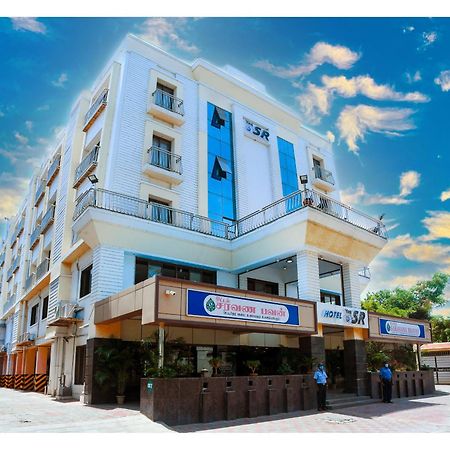 Hotel Sr Tiruchendur Tiruchchendūr Exteriör bild