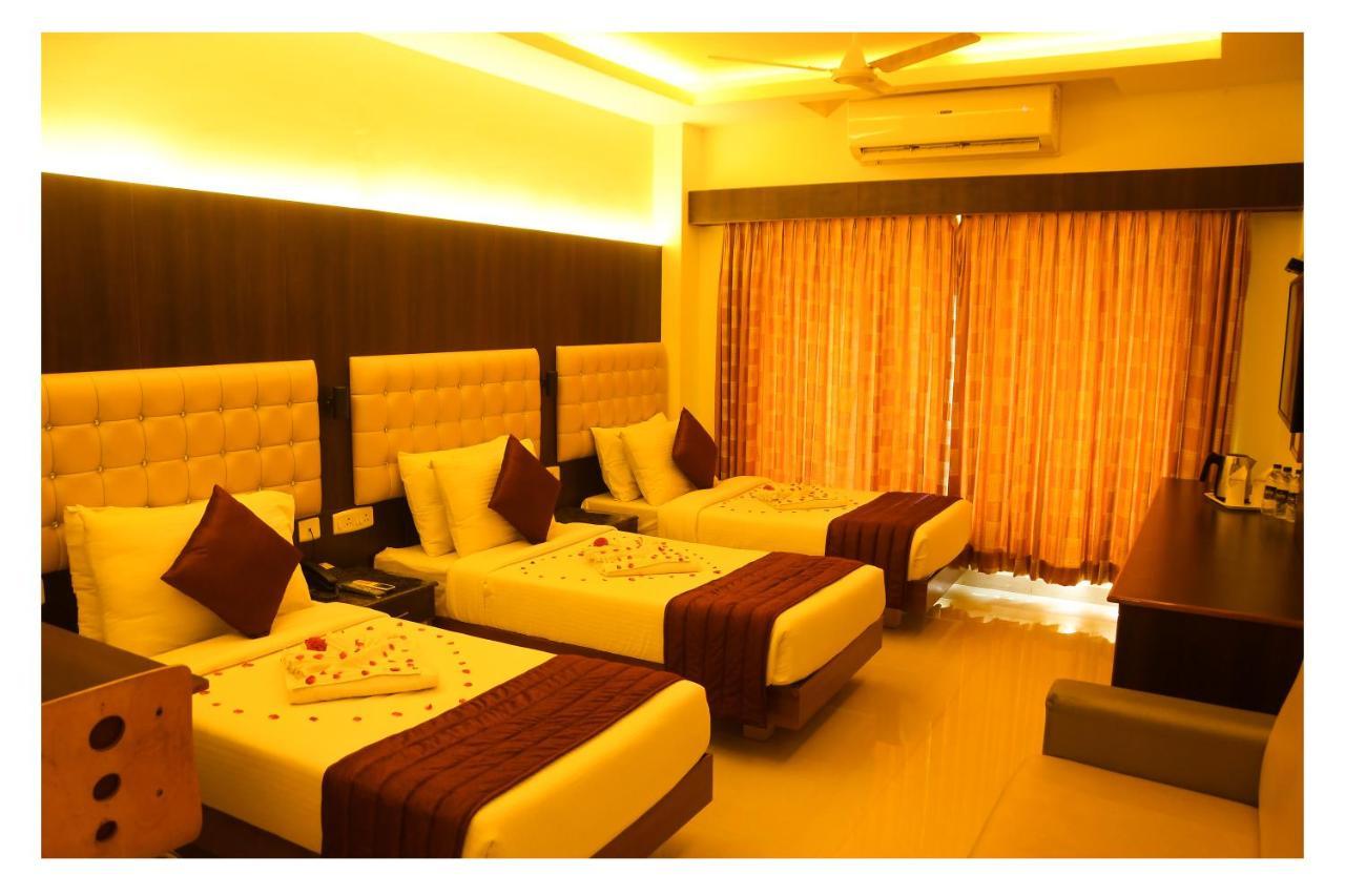 Hotel Sr Tiruchendur Tiruchchendūr Exteriör bild