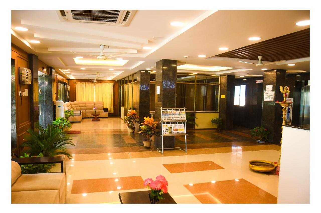 Hotel Sr Tiruchendur Tiruchchendūr Exteriör bild