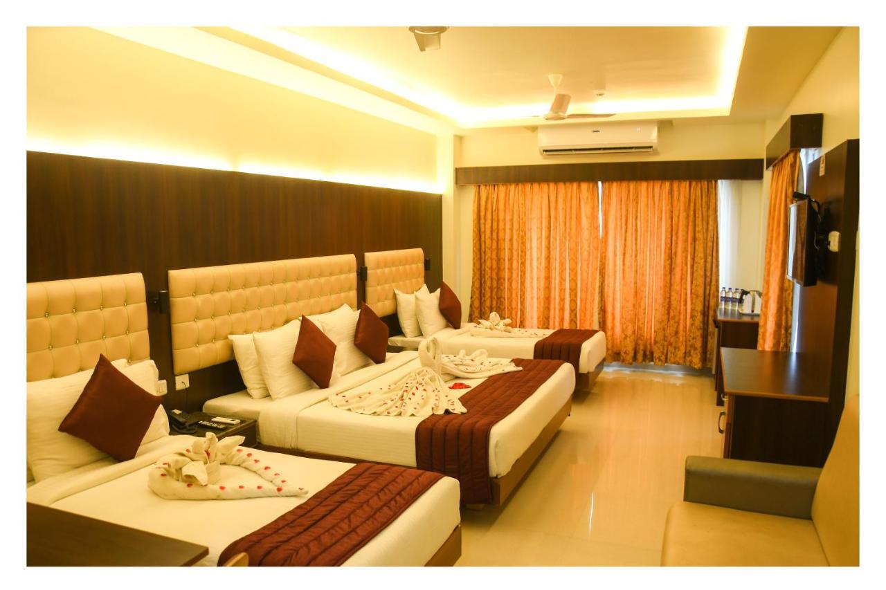 Hotel Sr Tiruchendur Tiruchchendūr Exteriör bild